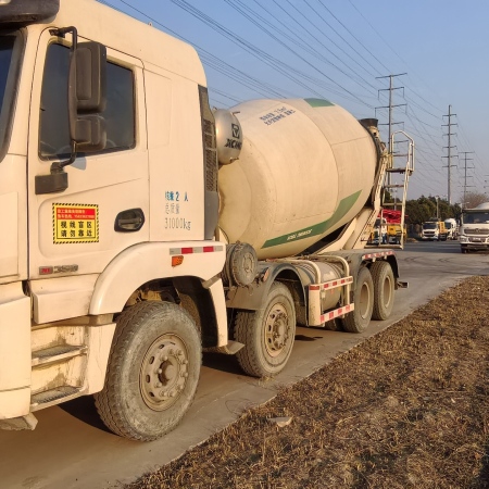 徐工G4805E搅拌车