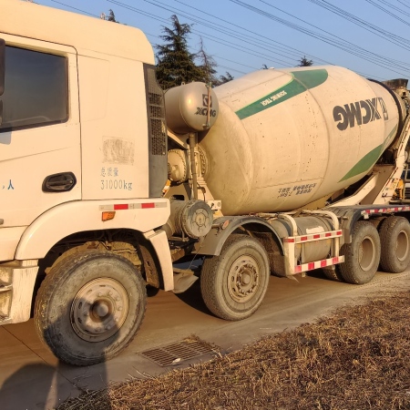 徐工G4805E搅拌车