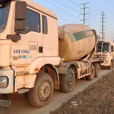 徐工G4805E搅拌车