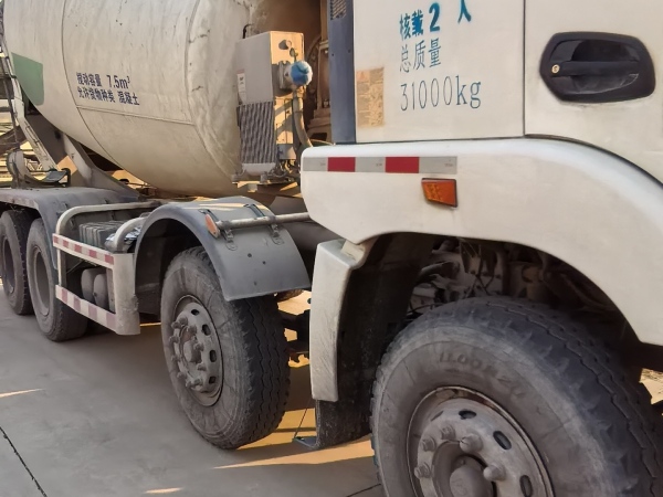 徐工G4805E攪拌車