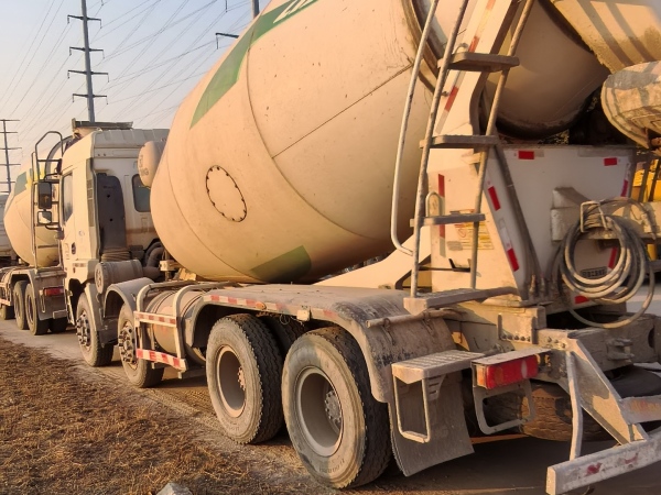 徐工G4805E攪拌車