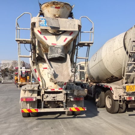 徐工G4805D搅拌车