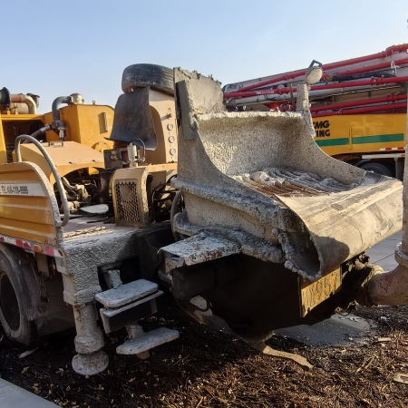 徐工HBC10022V混凝土车载泵