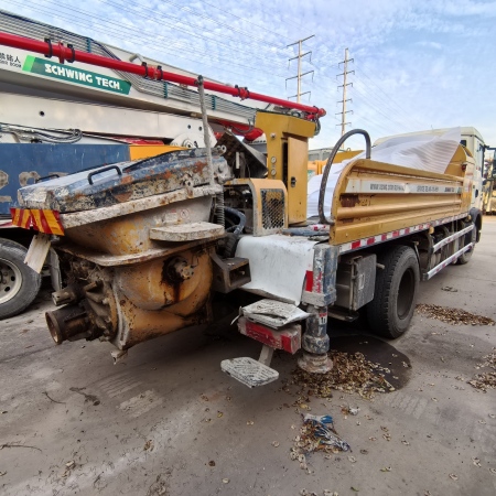 徐工HBC10018V混凝土车载泵