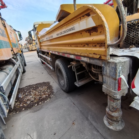 徐工HBC10018V混凝土车载泵