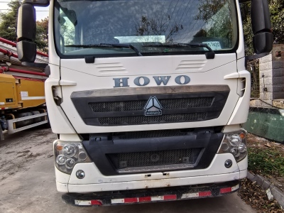 徐工HBC10018V混凝土車載泵