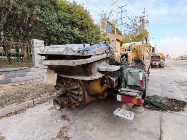 徐工HBC10018V混凝土車載泵