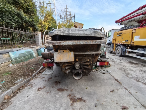 徐工HBC10018V混凝土車載泵