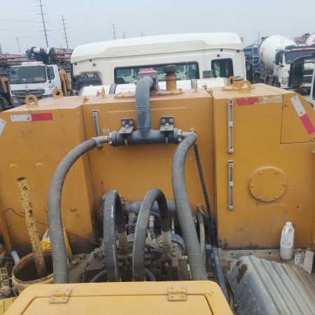 徐工HBC10018V混凝土车载泵