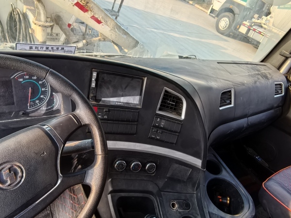 徐工G4805E攪拌車