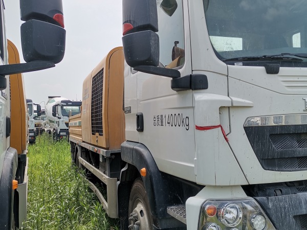 徐工HBC10022V混凝土車載泵