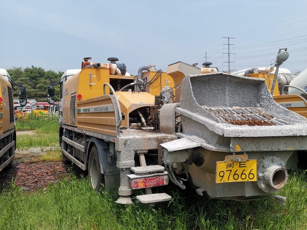 徐工HBC10022V混凝土車載泵