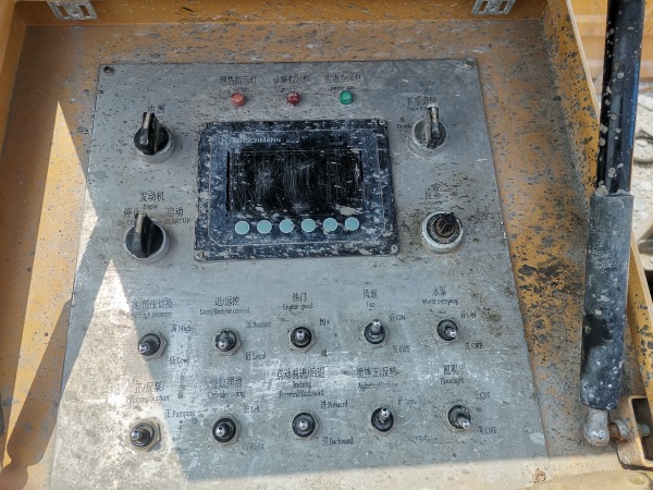 徐工HBC10022V混凝土車載泵