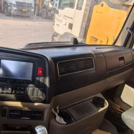 徐工G4805E搅拌车