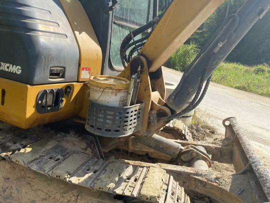 徐工XE60D履带式挖掘机