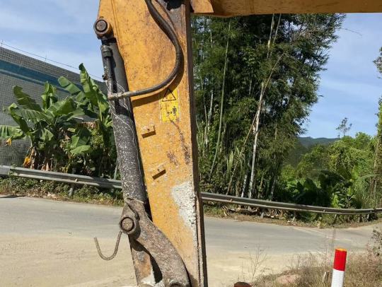 徐工XE60D履带式挖掘机