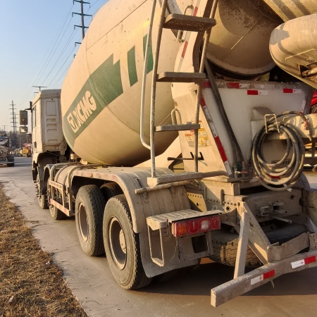 徐工G4805E搅拌车