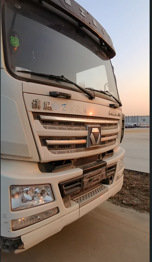 徐工G4805E搅拌车