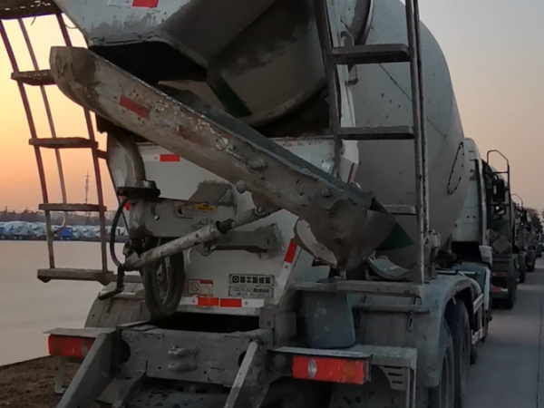 徐工G4805E攪拌車