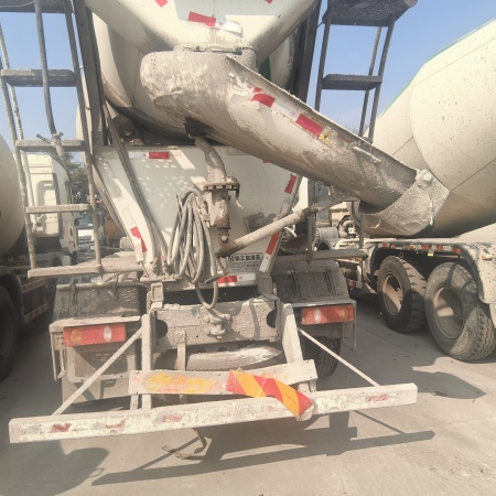 徐工G4806D搅拌车