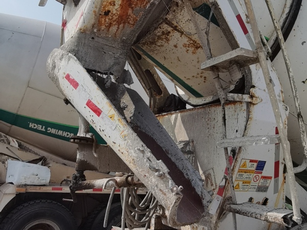 徐工G4806E攪拌車