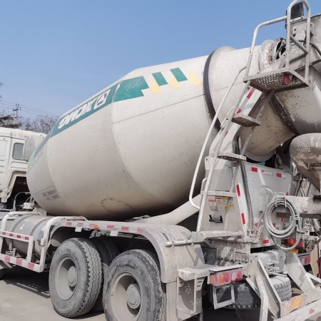 徐工G4806E搅拌车