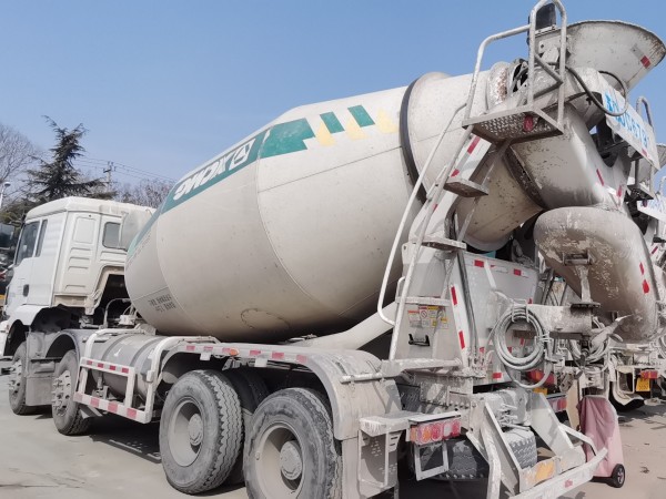 徐工G4806E攪拌車