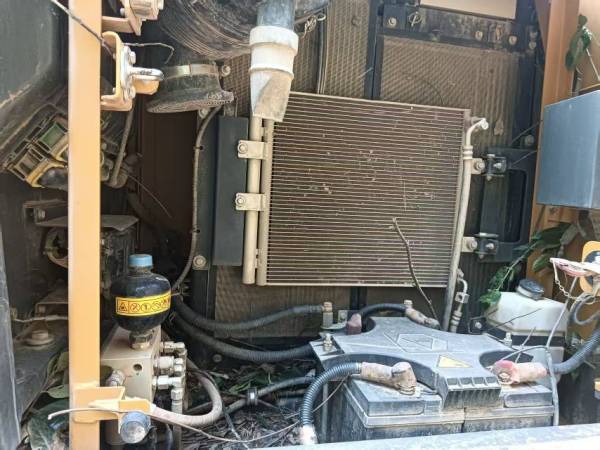 徐工XE155GA履带式挖掘机