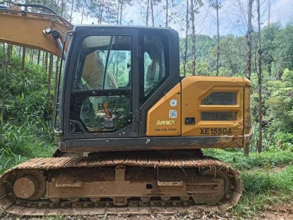 徐工XE155GA履带式挖掘机
