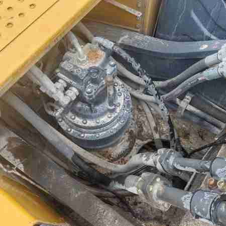 徐工XE335GK履带式挖掘机