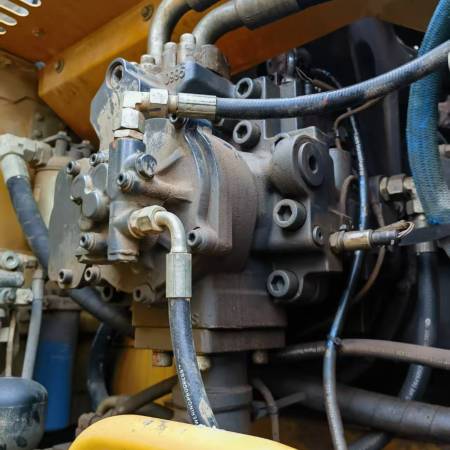 徐工XE500DK履带式挖掘机