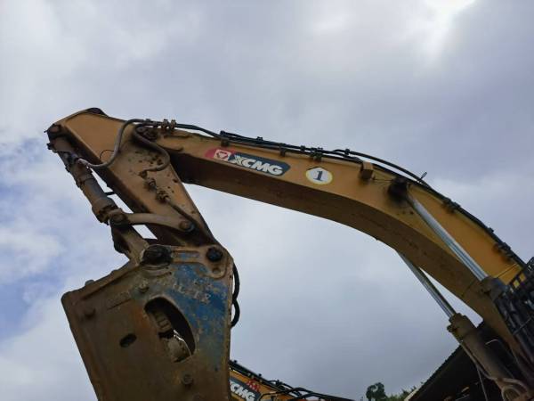 徐工XE500DK履帶式挖掘機