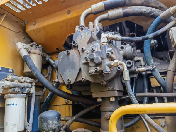 徐工XE400DK履帶式挖掘機(jī)