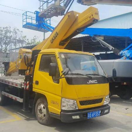 徐工GKS28BJ44伸缩臂