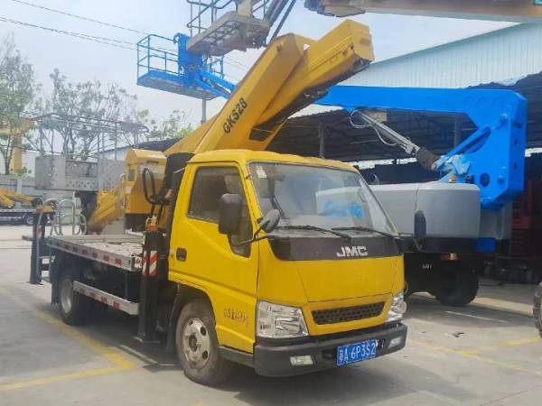 徐工GKS28BJ44伸縮臂