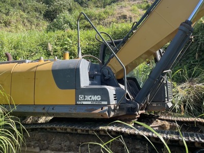 徐工XE370G履帶式挖掘機