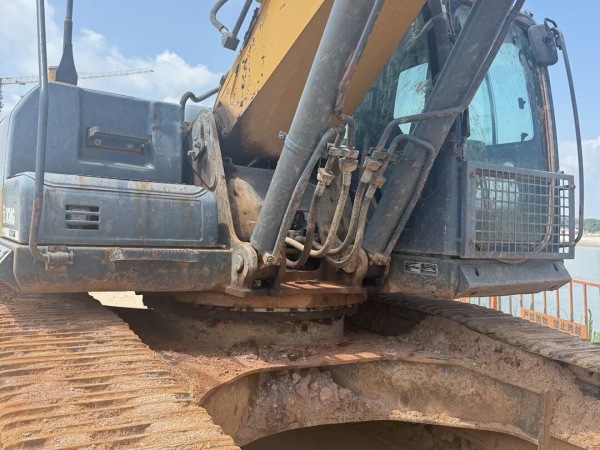 徐工XE370G履帶式挖掘機