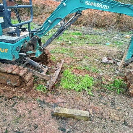 山河智能SWE18U履带式挖掘机