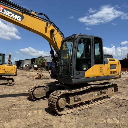 徐工XE135D履带式挖掘机