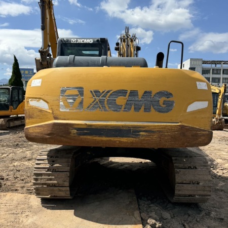 徐工XE135D履带式挖掘机