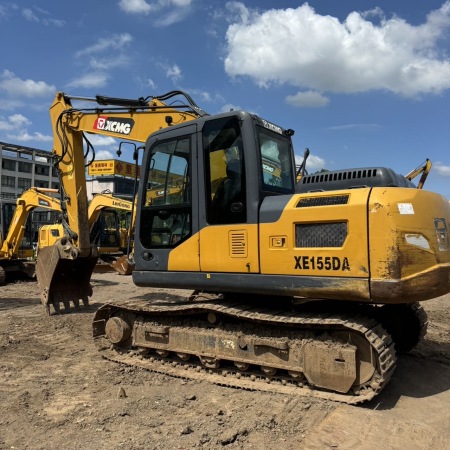 徐工XE135D履带式挖掘机