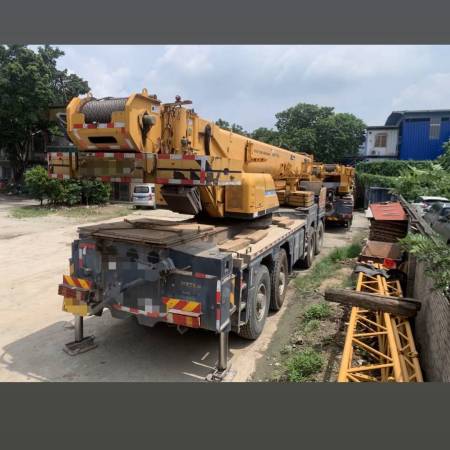 徐工XCT80L6汽车起重机