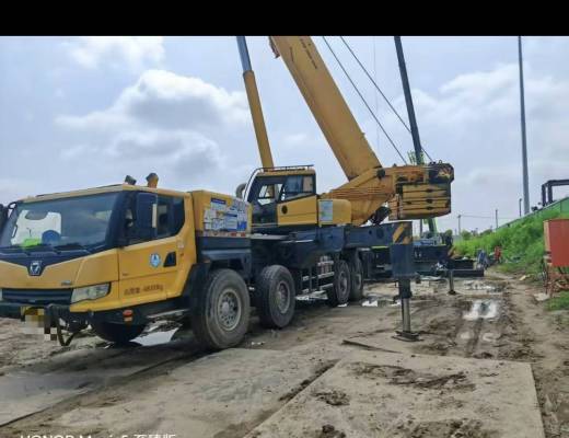 徐工XCT80L6汽车起重机