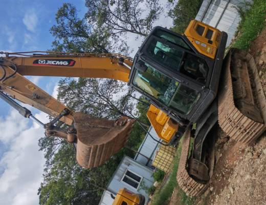 徐工XE135GA履带式挖掘机