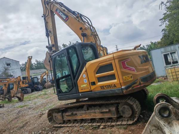 徐工XE135GA履帶式挖掘機