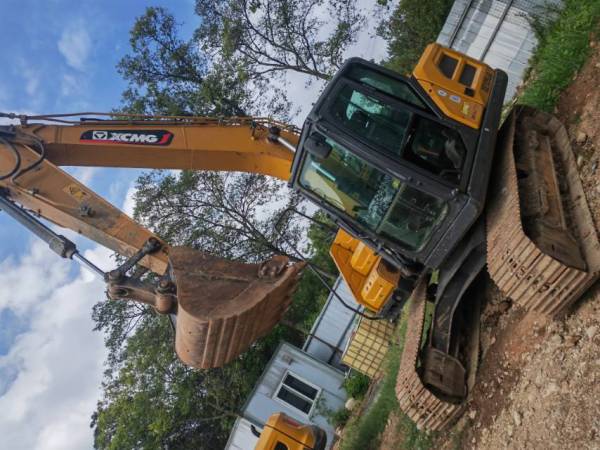 徐工XE135GA履帶式挖掘機