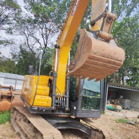 徐工XE135GA履带式挖掘机