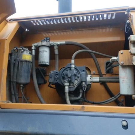 徐工XE380DK履带式挖掘机