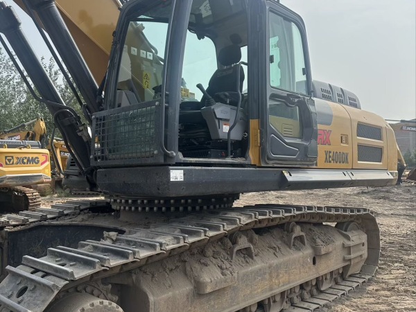 徐工XE380DK履帶式挖掘機