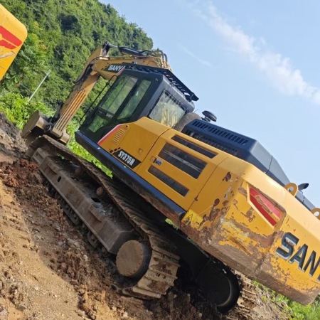 三一重工SY375H履带式挖掘机